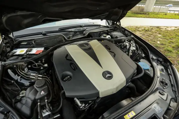 Mercedes OM642 3.0 V6 diesel - Czy warto kupić w 2026?