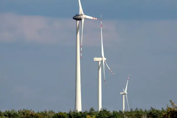 Ile waży turbina wiatrowa? Zaskakujące różnice w wagach modeli