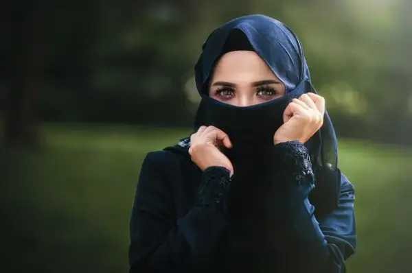 Książki o kobietach polskich które wyszły za arabów - prawdziwe historie i wyzwania