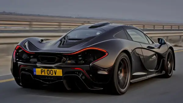 McLaren P1 - Ile kosztuje i dlaczego cena tak się waha?
