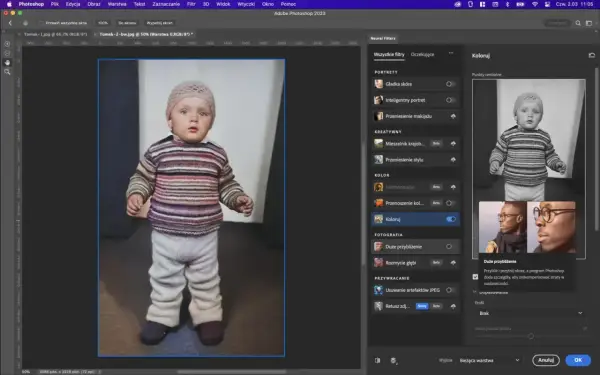 Dziecko w kolorowym sweterku i czapce, obok podgląd jak rozjaśnić zdjęcie za pomocą filtra "Koloruj" w Photoshopie.