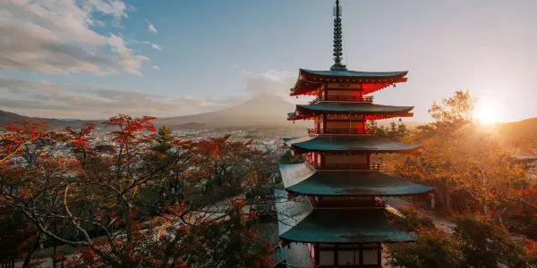 Kiedy najlepiej jechać do Japonii, aby uniknąć tłumów i deszczu?