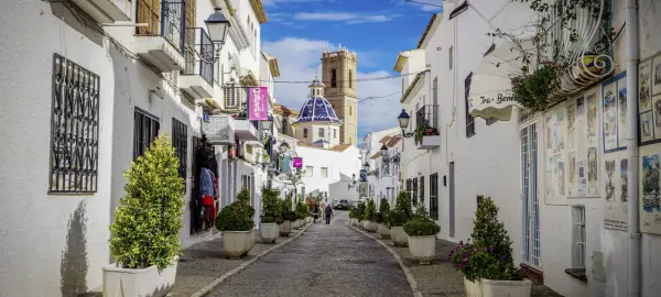 Altea w prowincji Alicante Hiszpania - magiczne miasteczko na Costa Blanca