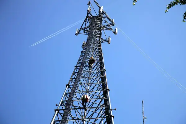 Jaki czynsz za maszt telefonii komórkowej? Odkryj ukryte koszty!