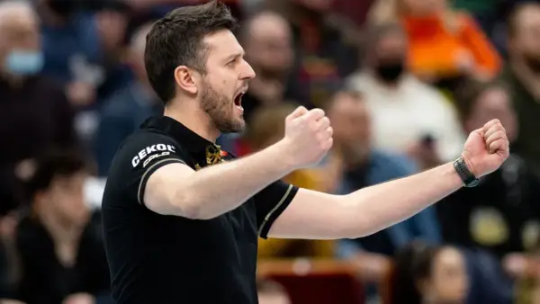 Kto jest trenerem siatkarzy Niemiec? Poznaj Michała Winiarskiego