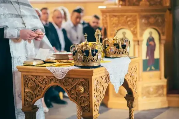 Czy wesele w piątek to grzech? Odkryj, co mówi Kościół