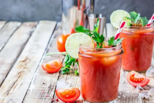 Krwawa mery drink – przepis, historia i najlepsze warianty koktajlu