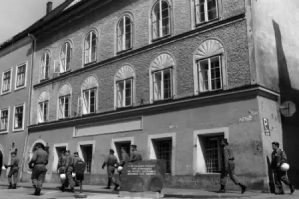 Gdzie mieszkał Hitler? Odkryj nieznane miejsca jego życia