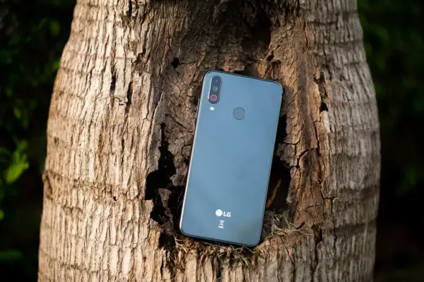 Po co 3 aparaty w telefonie? Odkryj ich niesamowite możliwości