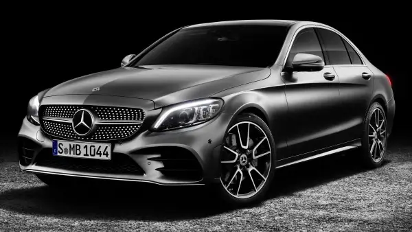 Mercedes C-Class W205: opinie, problemy, wyposażenie i porównanie z konkurencją