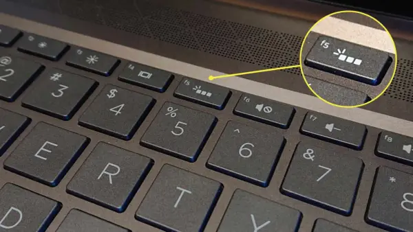 Jak łatwo włączyć i dostosować podświetlenie klawiatury w twoim laptopie HP