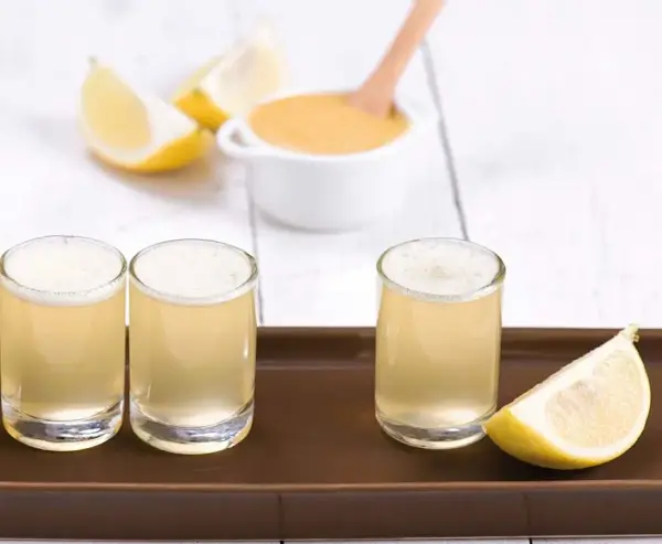 Jak przygotować kolano pszczoły drink – idealny przepis na lato