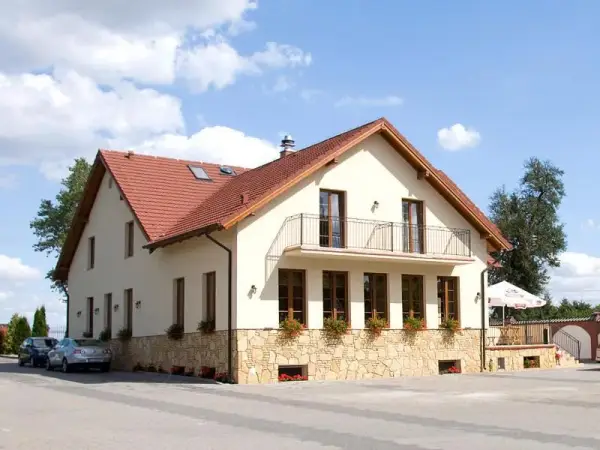 Dworek Biesiadny Radzewice - idealne miejsce na wesele i wypoczynek