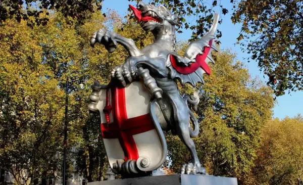 Kto jest patronem Anglii? Odkryj fascynującą historię świętego Jerzego