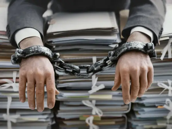Kiedy wyrok w zawieszeniu kończy się? Sprawdź ważne informacje