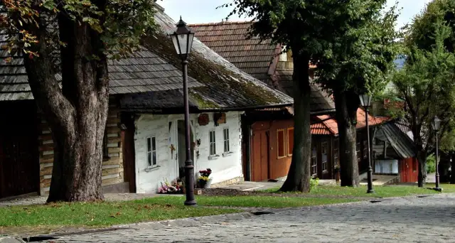 Lanckorona atrakcje: odkryj ukryte skarby i fascynującą historię