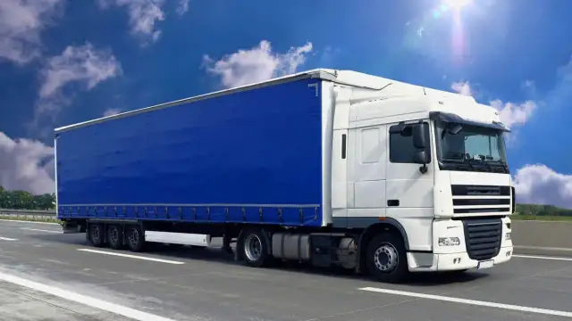 Szczecin: Jak dojechać? Wybierz najlepszy transport dla siebie