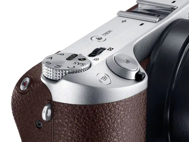 Samsung lustrzanka: Czy warto jeszcze kupić? Alternatywy