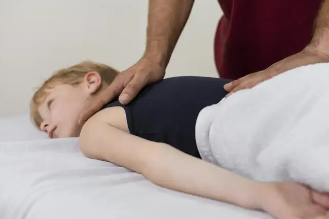 Ile trwa wizyta u fizjoterapeuty? Standardy, NFZ i prywatne gabinety