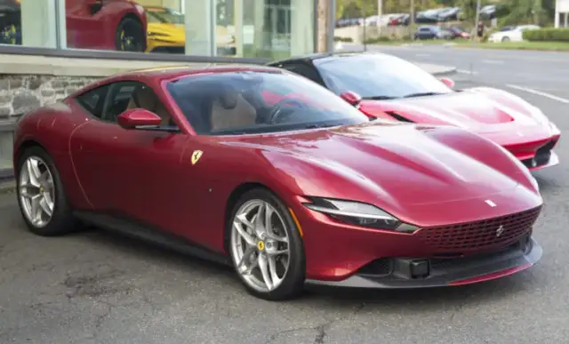 Jak wygląda auto Ferrari – odkryj niezwykły design i detale