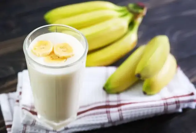 Koktajl bananowy: 6 przepisów na każdą okazję. Odchudzanie czy masa?