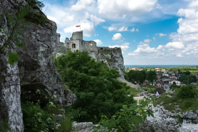 Ogrodzieniec atrakcje - odkryj ukryte skarby i niezapomniane miejsca