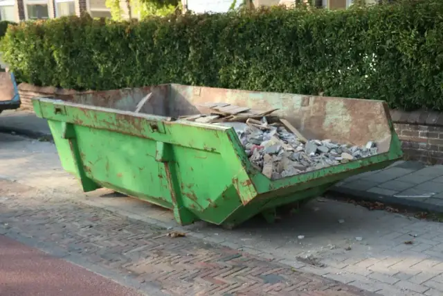 Jak zamówić kontener na śmieci łatwo i szybko - poradnik krok po kroku