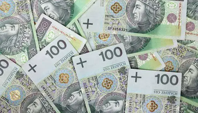 Ile zarabia pracownik kuratorium oświaty? Zaskakujące różnice w pensjach