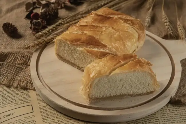 Ile kalorii ma chleb pszenny? Sprawdź fakty i porównaj!