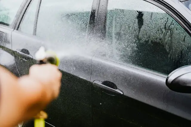 Jak nakładać ceramikę na auto, aby uniknąć najczęstszych błędów