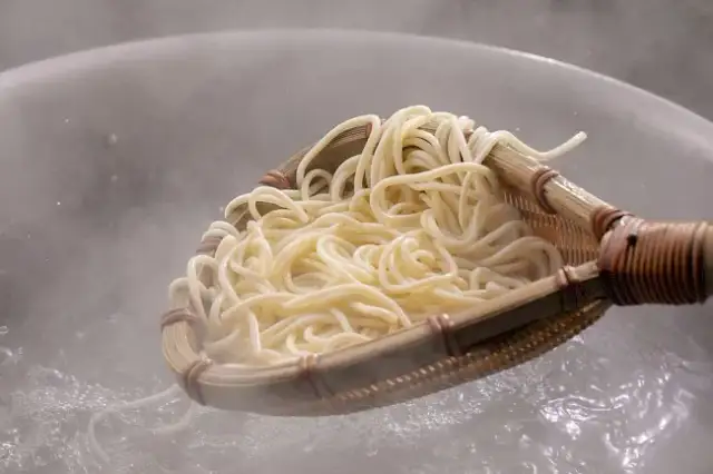 Ile kalorii ma ugotowany makaron spaghetti? Liczby i fakty!