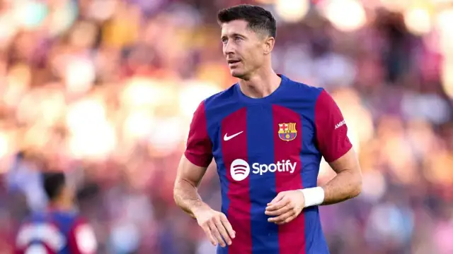 Ile zarabia Lewandowski w Barcelonie? Zaskakujące kwoty i kontrakt!