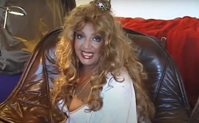 Violetta Villas - Co kryło się pod burzą blond loków?