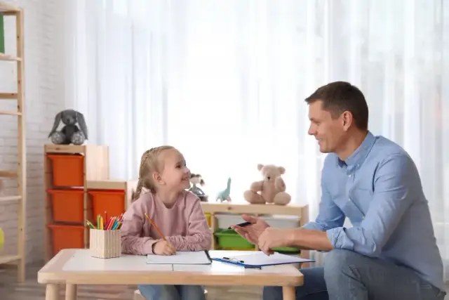 Na czym polega nauczanie indywidualne i dlaczego jest ważne dla uczniów?