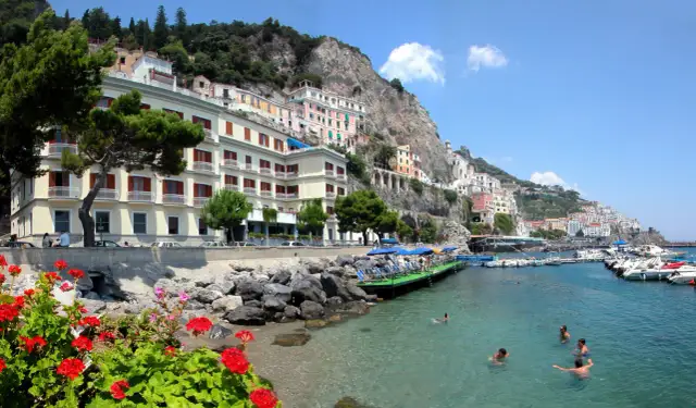 Hotel La Bussola: Trova la tua meta ideale in Italia