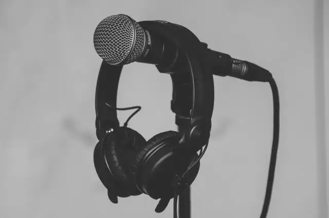 Jak założyć radio FM: krok po kroku do własnej stacji radiowej