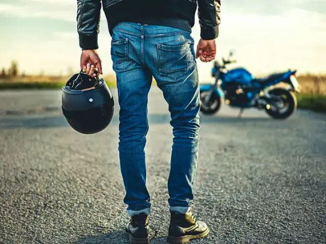 Jaki kask na motorower? Wybierz mądrze dla swojego bezpieczeństwa