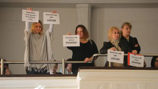 Kiedy wprowadzono gimnazja? Reforma oświaty 1999 - fakty