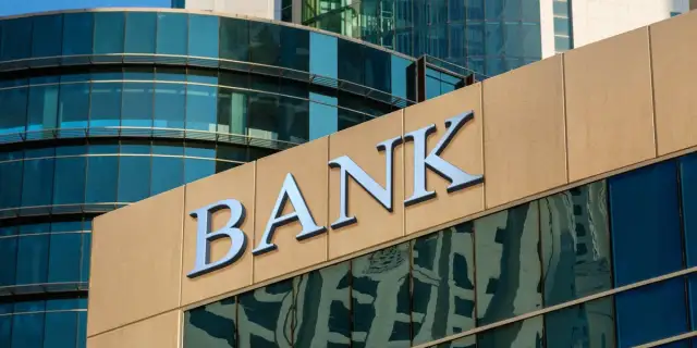 Jaki bank ogłosił upadłość? Zaskakujące szczegóły i konsekwencje