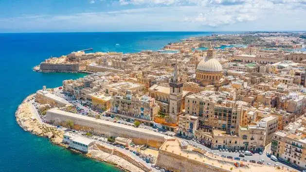 Malta czy jest bezpiecznie? Odkryj prawdę o bezpieczeństwie turystów