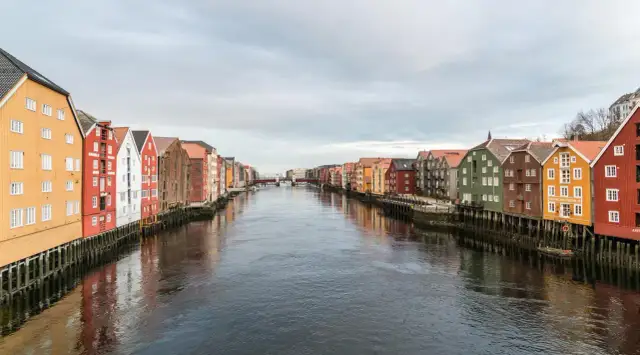 Trondheim atrakcje, które zaskoczą każdego turystę w Norwegii