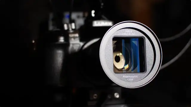 Obiektyw anamorficzny co to - kluczowe informacje i zastosowania w filmowaniu