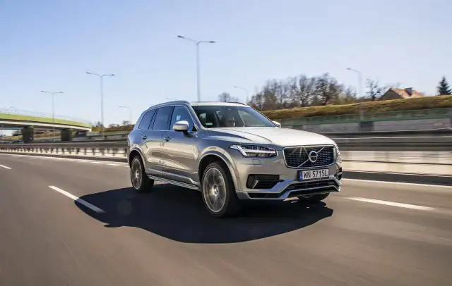 Volvo XC90 spalanie - Ile pali naprawdę? Porównanie wersji