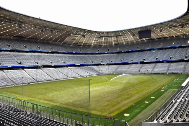 Allianz Arena - Jak zwiedzić stadion Bayernu bez błędów?