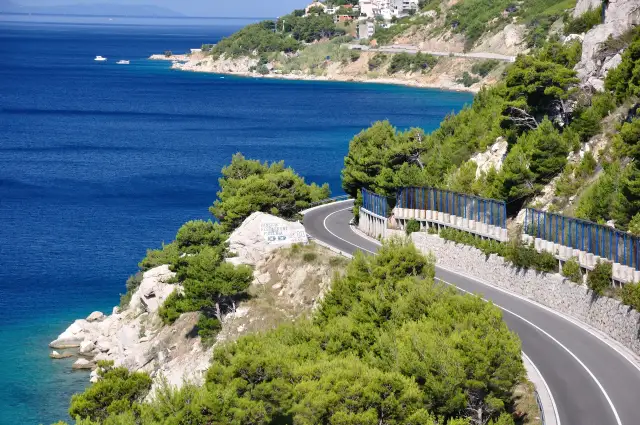Polska-Makarska samochodem: Która trasa najszybsza i najtańsza?