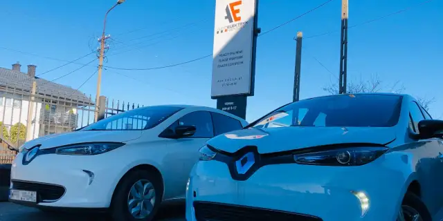 Ile kosztuje elektryk samochodowy? Zaskakujące ceny usług!