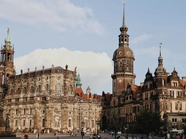 Drezno: Bezpieczne miasto? Poradnik dla turystów z Polski