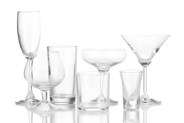 Kieliszki do drinków: Wybierz idealne szkło i podkręć smak