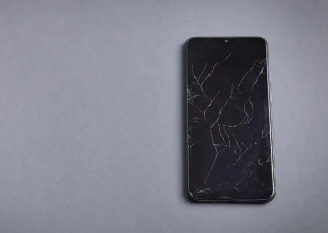 Pęknięty ekran w telefonie? Jak ocenić i czy warto naprawiać?