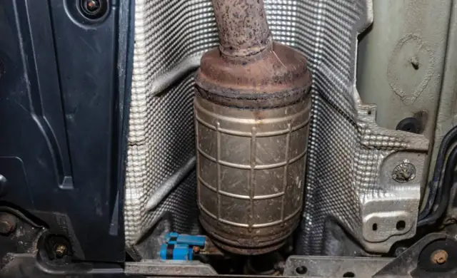 Objawy zapchanego DPF Ford S-Max – jak uniknąć poważnych problemów